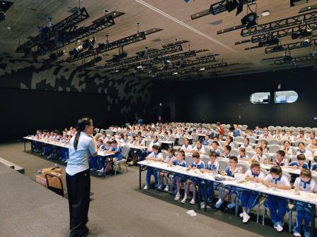 深圳市洪湖小学2026年全国科普月暨“做中学”领航行动圆满举行——馆校协同·双线融合：走进深圳市科技馆与流动科技馆进校园