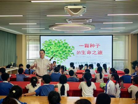 生态金秋，多元探究——大望学校持续推进“金秋种植”研学实践项目