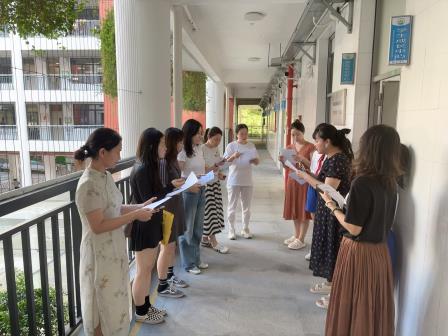 雅室绽风华，美景满仙桐——深圳市仙桐实验小学开展“最美教室”评比活动