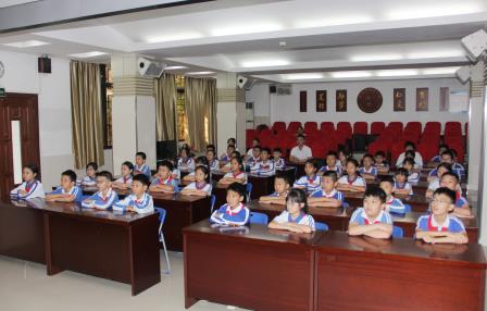 生命奥秘，奇迹展现 ——南湖小学开展校长课堂第十讲