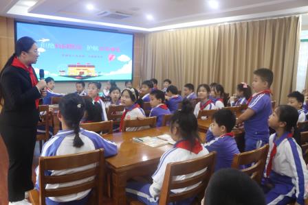 点亮法治之光，共护校园净土 ——罗湖法院“菜单式普法”专项活动走进东晓小学