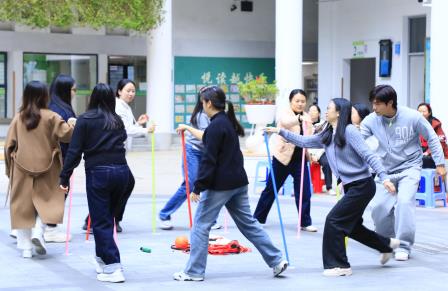 深圳市仙桐实验小学举行2025“迎新”教职工趣味运动会