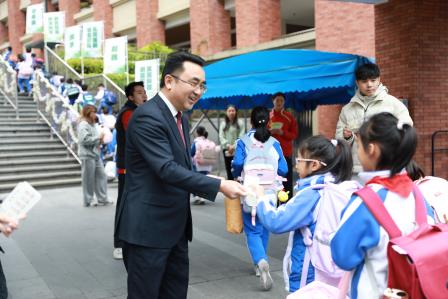 春暖花开，新岁可期 ——翠园东晓创新学校举行2024-2025学年第二学期开学典礼暨书记校长思政课