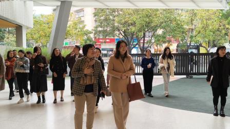 深中龙岗学校集团赴翠竹外国语实验学校参观交流，共探教育新路径