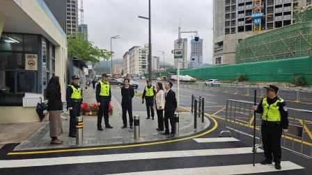 共筑师生校园安全网——罗湖区领导莅临教科院附属学校视导检查