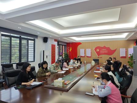 深圳市仙桐实验小学举行仙桐墟财商活动总结会暨数学科组会
