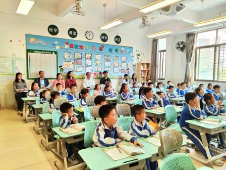 破茧逐光行致远，视导领航育新篇 ——淘金山小学迎接区“破茧视导”工作