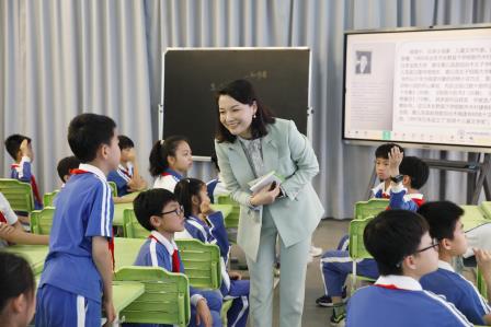 探索整本书阅读新路径 以美育润心赋能深度阅读 ——深圳市东昌小学开展整本书阅读专题教研活动 