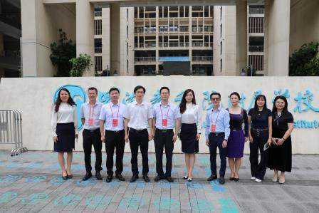六一前夕慰师生，代表情系教育兴 ——罗湖区人大代表赴罗湖教科院附属学校，开展“六一”慰问活动