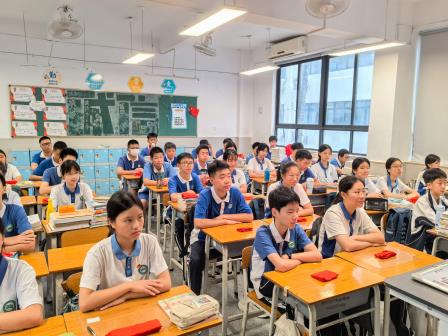 告别红领巾，拥抱新未来——翠园文锦中学举行2025年少先队退队仪式