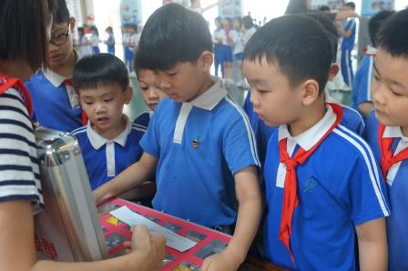 守护阳光少年，共建平安校园 ——罗湖小学联合南湖街道顺利开展禁毒与反诈主题游园活动