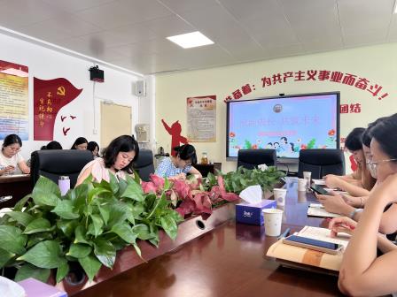 赋能成长 共筑未来 ——深圳市靖轩小学召开新学期班主任工作会议