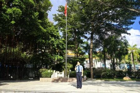 防治学生欺凌，守护成长晴空——怡景小学第三周升旗仪式暨防治学生欺凌法治宣讲活动顺利开展