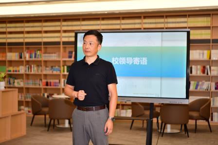 松存青衿之志，履践致远承古韵 泉应蓝缕之章，薪火束脩谢师恩--深圳市松泉实验学校举行2025-2026学年“青蓝工程”师徒结对仪式