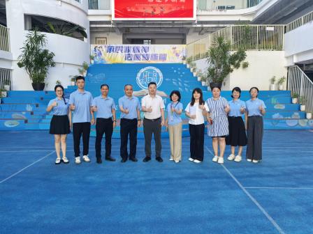 督导促成长，平安启新篇——教育局领导带队检查湖贝小学开学工作情况