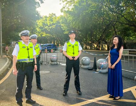 深圳市罗湖区人民政府副区长、罗湖公安分局局长张展宁一行莅临景园实验小学检查校园安全工作