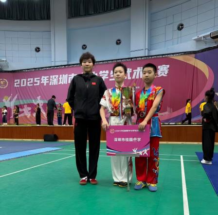喜报！包揽双冠，闪耀全场！桂园中学武术队斩获市锦标赛团体季军！
