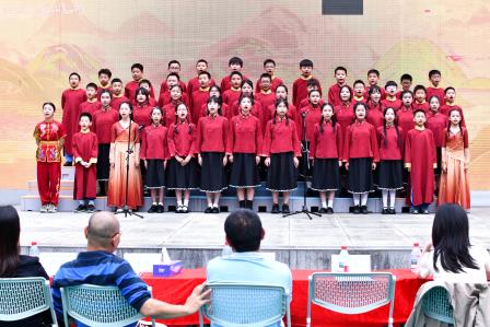 歌赞祖国盛世 语绘文化新篇 ——靖轩小学“班班有歌声”合唱比赛圆满落幕