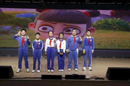 徜徉英语世界，绽放文化光彩  ——深圳市东昌小学英语文化节圆满落幕