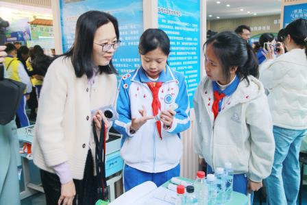 探沙湾河白鹭奥秘 展项目式学习风采 | 罗芳小学精彩亮相罗湖区项目式学习优秀成果展