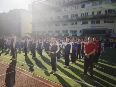 “马踏春风战中考，侨香少年定乾坤”侨香实验学校中考百日誓师大会