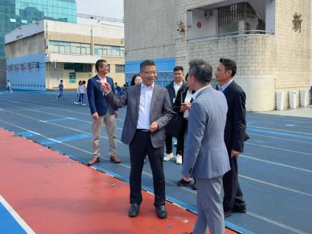 罗湖区教育局局长高延勇赴洪湖小学指导开学工作