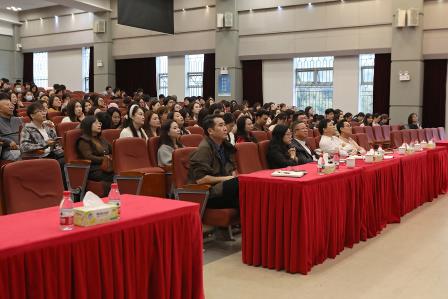 凝心聚力启新程 笃行实干谱新篇 ——螺岭外国语实验学校召开新学期全体教职工大会