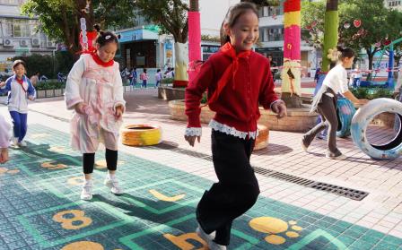 课间小舞台，绽放大光彩 ——深圳市南湖小学课间15分钟“我的小舞台”音乐活动首秀精彩纷呈