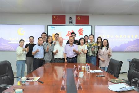 精准视导促提升 深耕课堂助成长——罗湖区教科院专家团队到凤光小学开展新教师基本功达标及教学视导