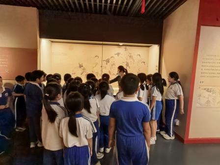 探寻千年古韵，传承历史文化——深圳市水库小学三年级学生走进深圳博物馆古代艺术馆开展“每周半天计划”足迹课程