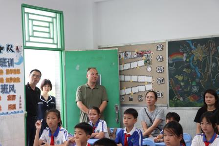 立德树人，协同共育——太白实验学校2026春季家长开放日顺利举行