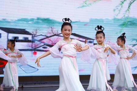 童心向美 艺启华章——华丽小学第十一届校园文化艺术节暨“六一”庆祝活动圆满落幕