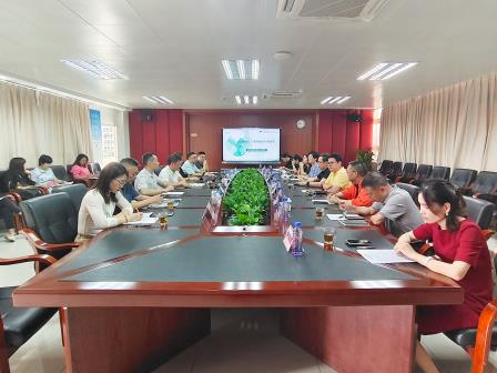 精准视导破瓶颈，专家领航助冲刺——罗湖区教科院专家莅临翠园文锦中学开展初三“靶向提质专项视导”活动