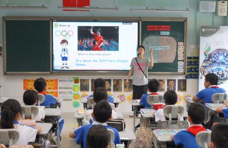 以赛促成长 南湖小学教师队伍在区级赛事中展风采获佳绩