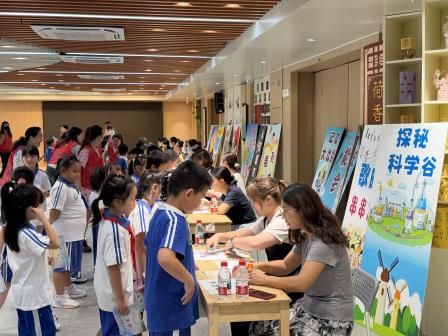 乐学嘉年华，闯关展风采——深圳市洪湖小学一二年级开展期末嘉年华活动