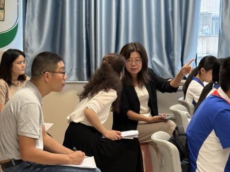 专家赋能助提升，精研教学促发展——罗湖区百人听千课视导专家团走进翠园东晓创新学校