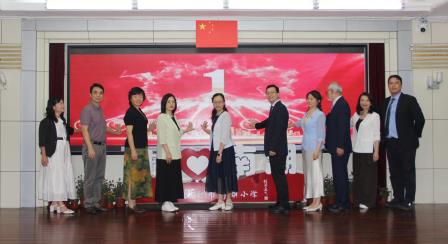 同源筑梦 同心育人 ——深圳市南湖小学举行粤港姊妹学校缔结暨青少年国际交流实践基地授牌仪式